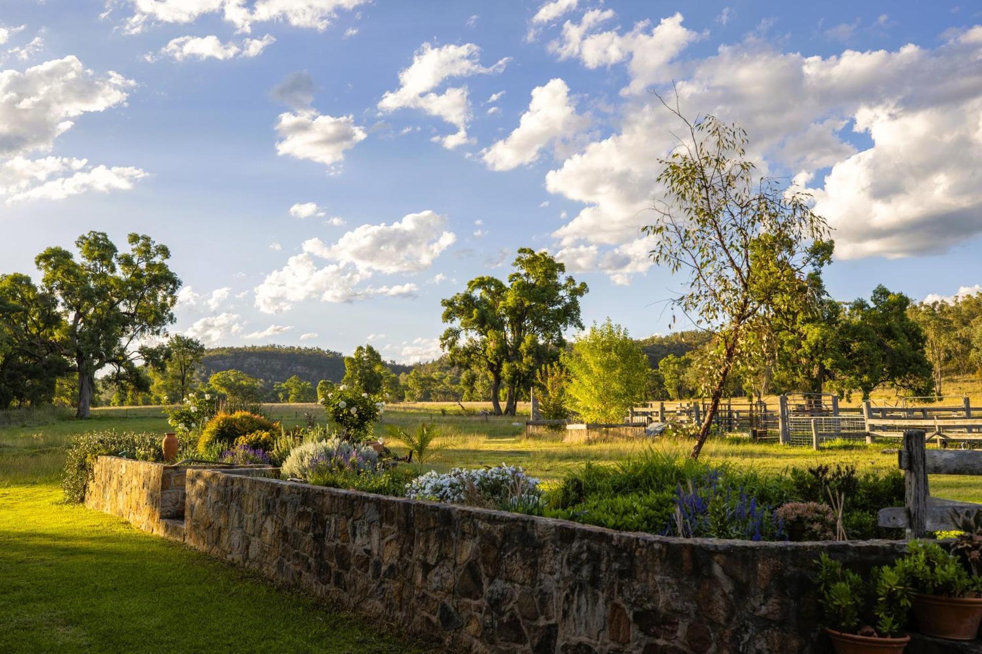 Pilliga Pottery Creative Farmstay Coonabarabran Extérieur photo